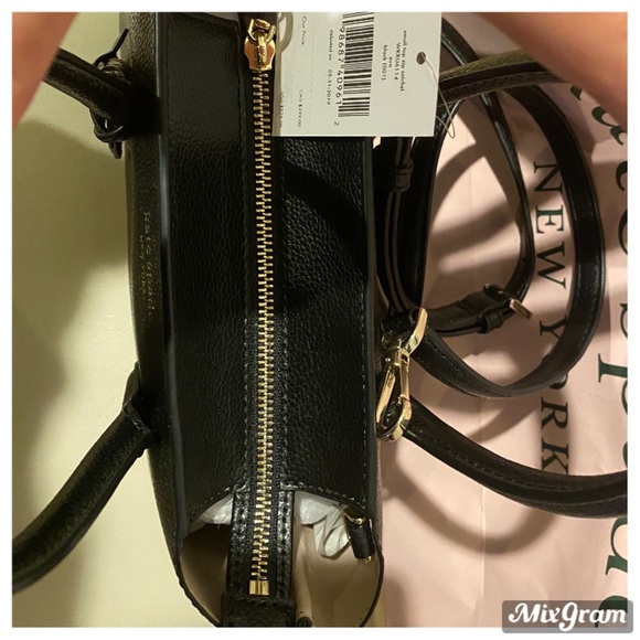 🦋NWT Sold Out Eva Top Zip Small Satchel Crossbody - Picture 13 of 16